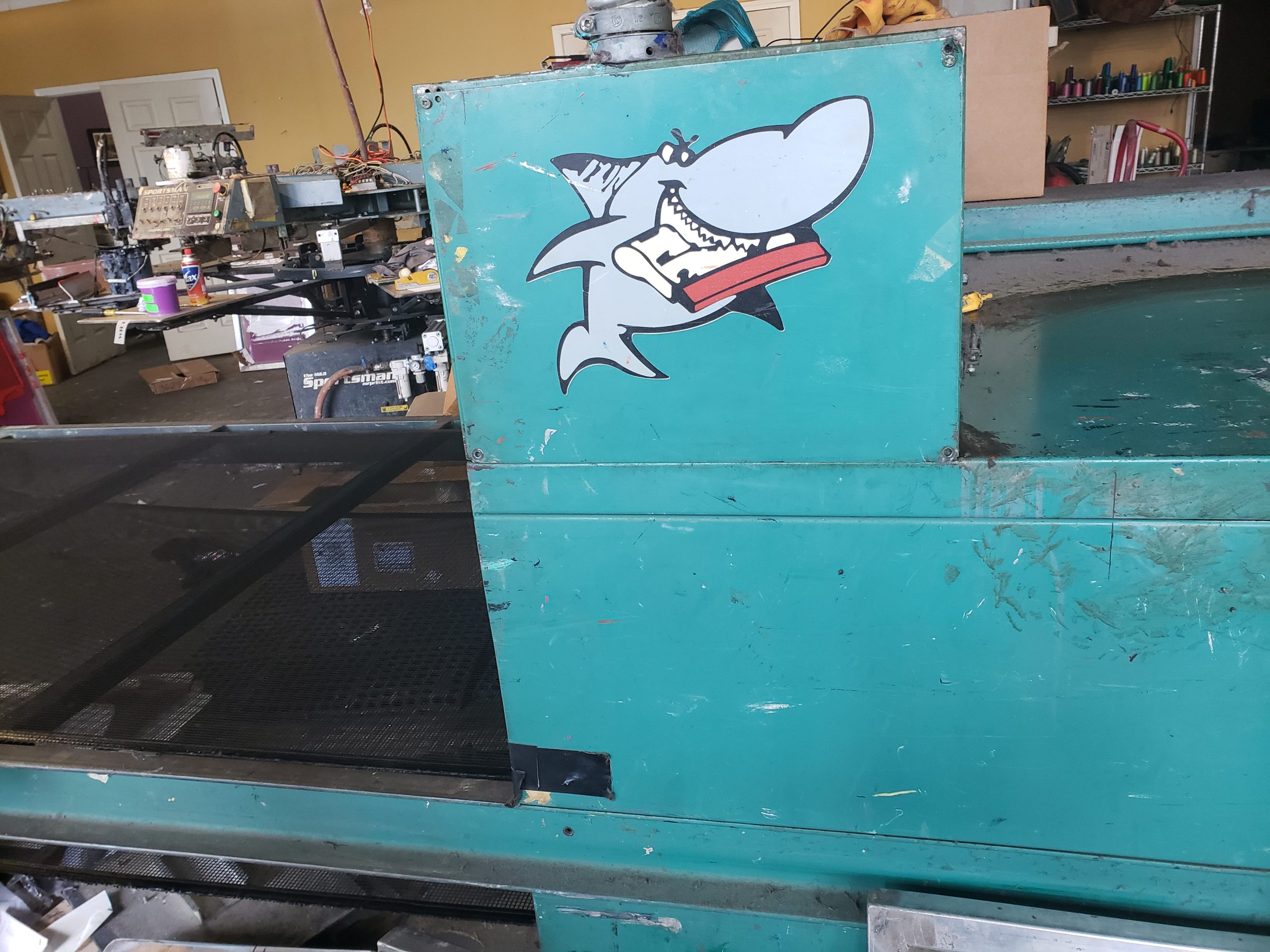 AAT Squeegee Sharks Carousel Pic 6